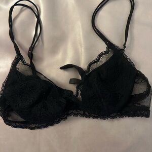 La Perla Elegant Black Lace Bralette